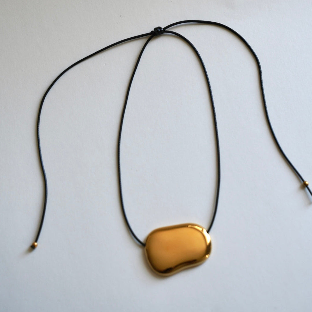 Cosón Pendant Necklace