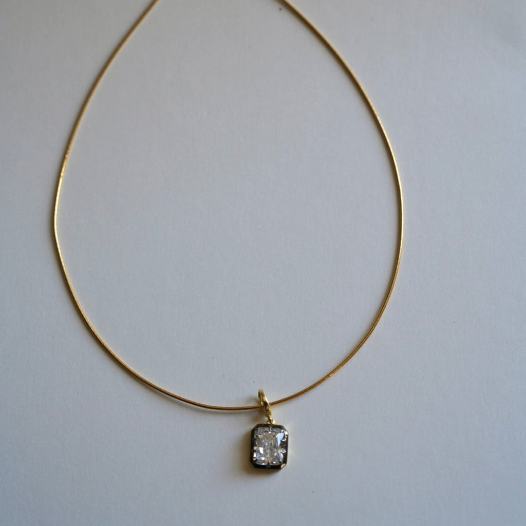 Lola Emerald Choker