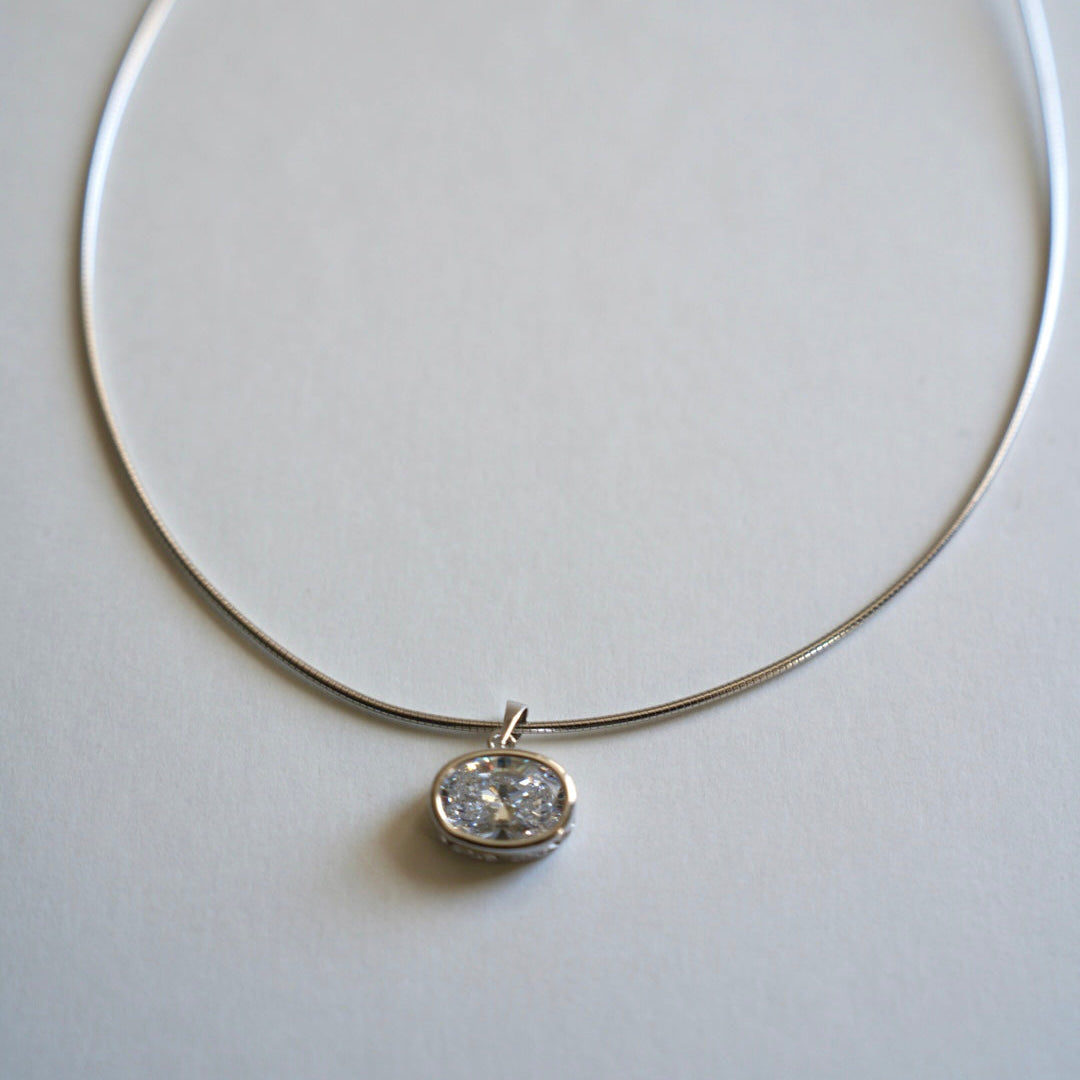 Poppy Bezel Choker Necklace
