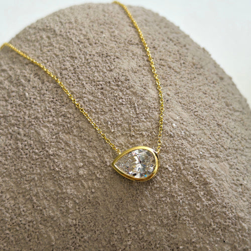 Arlet Pear Necklace